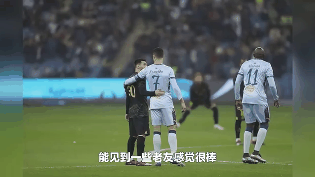 关于梅西今日表现抢眼，那不勒斯整场无解，教练赛后亲自拥抱的信息