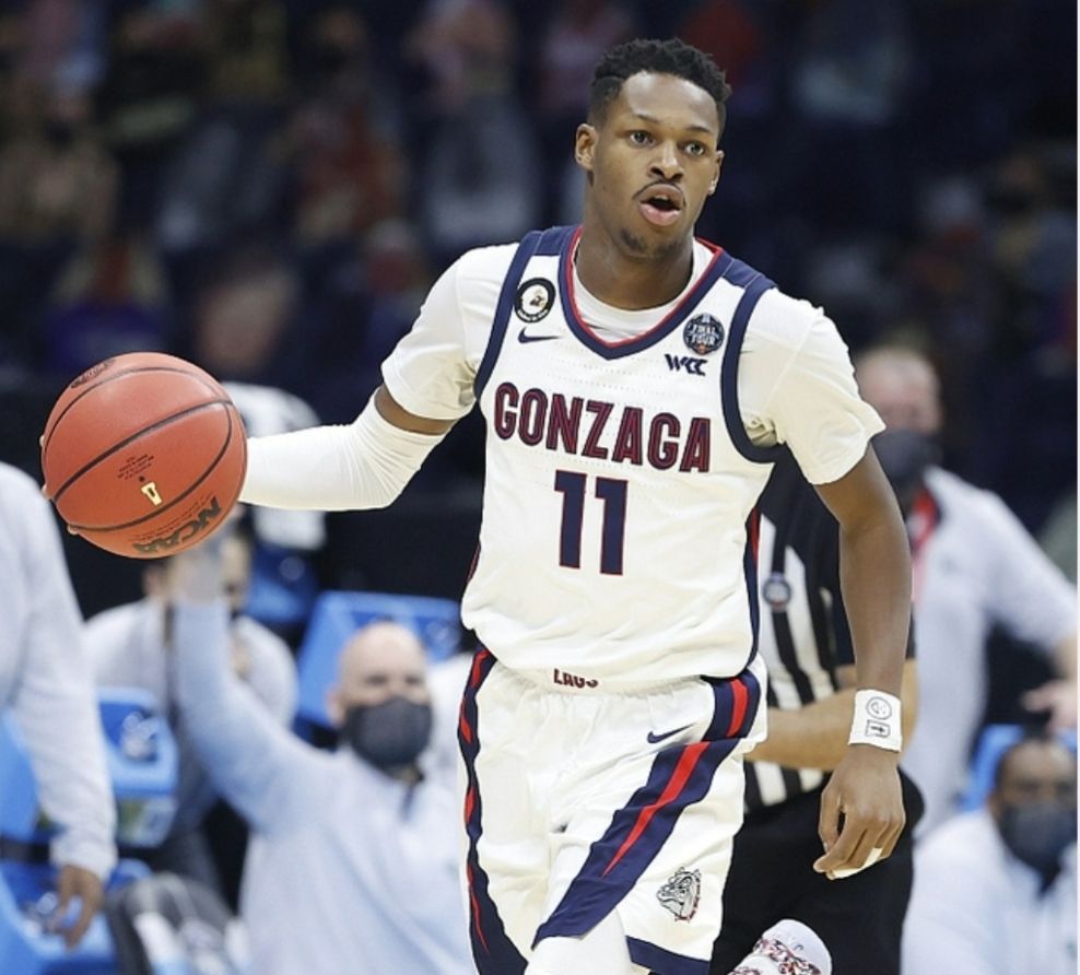 体育直播-莱昂纳德第一次中国行瞒着马刺