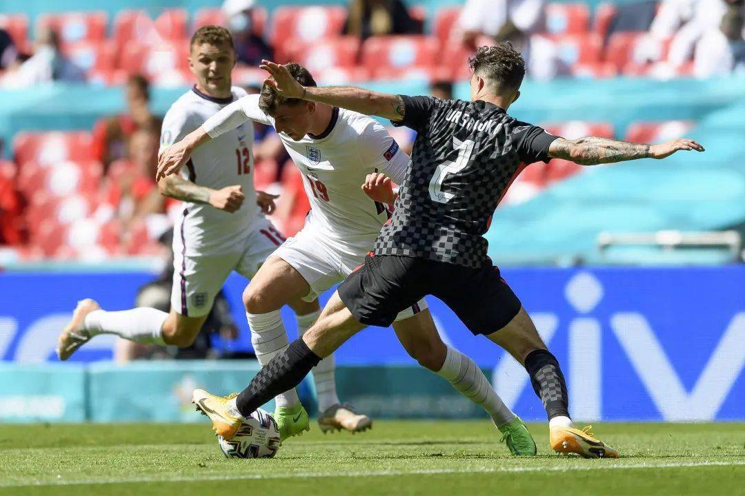 体育游戏-乌克兰打英格兰比分预测